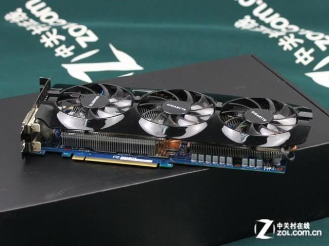 华硕和技嘉GTX760哪个好