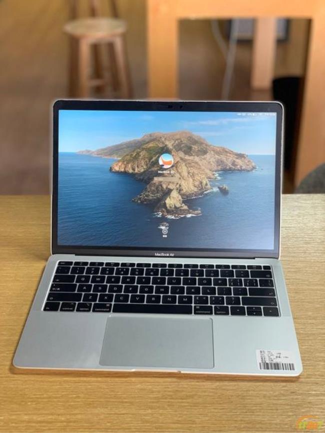 18款和19款macbook区别