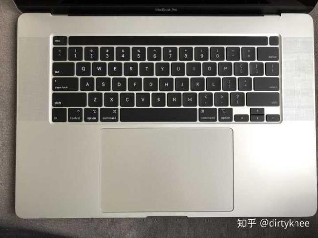 macbookpro的键盘怎么清理