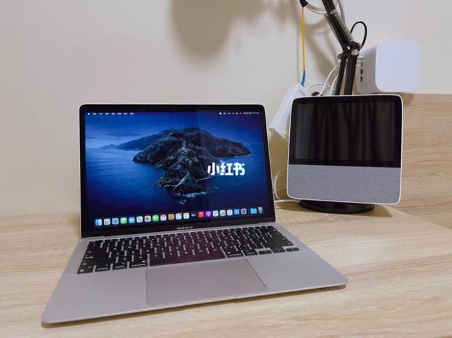 苹果笔记本macbookair屏烂了漏液了严重吗