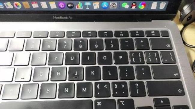 macbook键盘怎么锁定