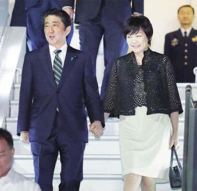 安倍晋三个人简介