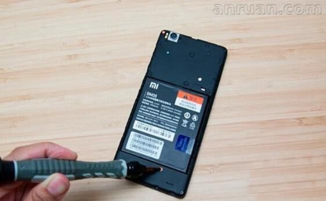 小米手机可不可以拆卸电池
