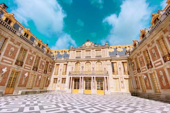 凡尔赛宫在建筑历史地位