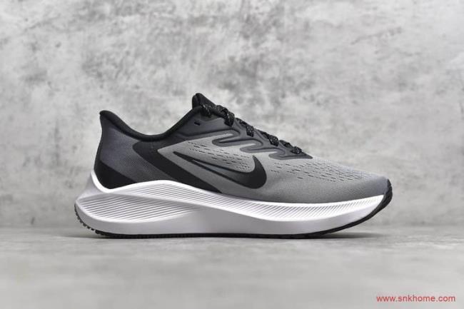 nike winflo7气垫会变没气吗