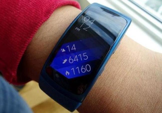 三星手环gearfit2和pro的区别