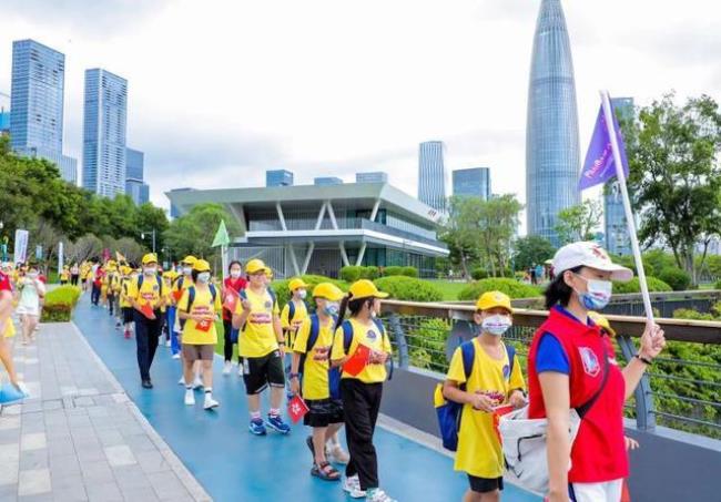 香港中学生可以回深圳读书吗