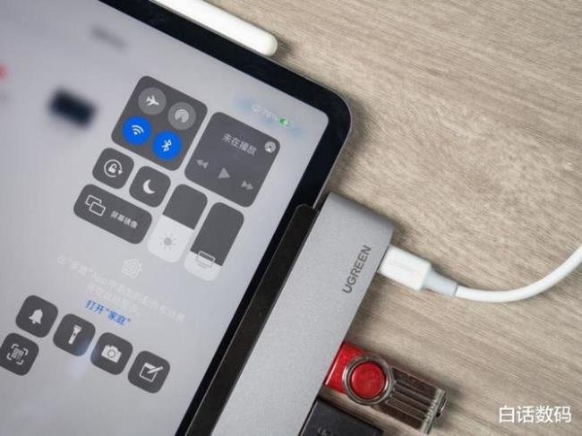 iPad能打开U盘的东西吗