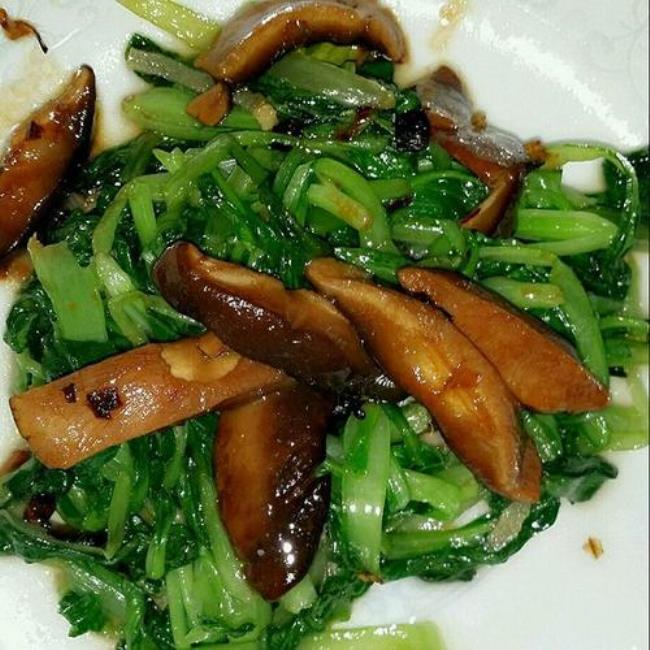 香菇油菜家常做法蒸锅