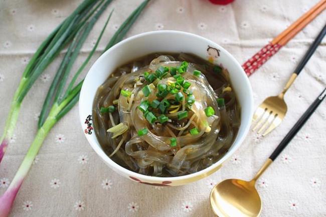 豆芽豆腐粉条汤的做法