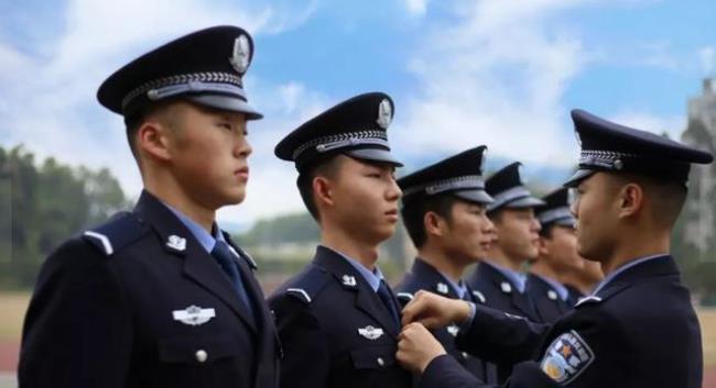 在武汉报考警校要符合什么条件