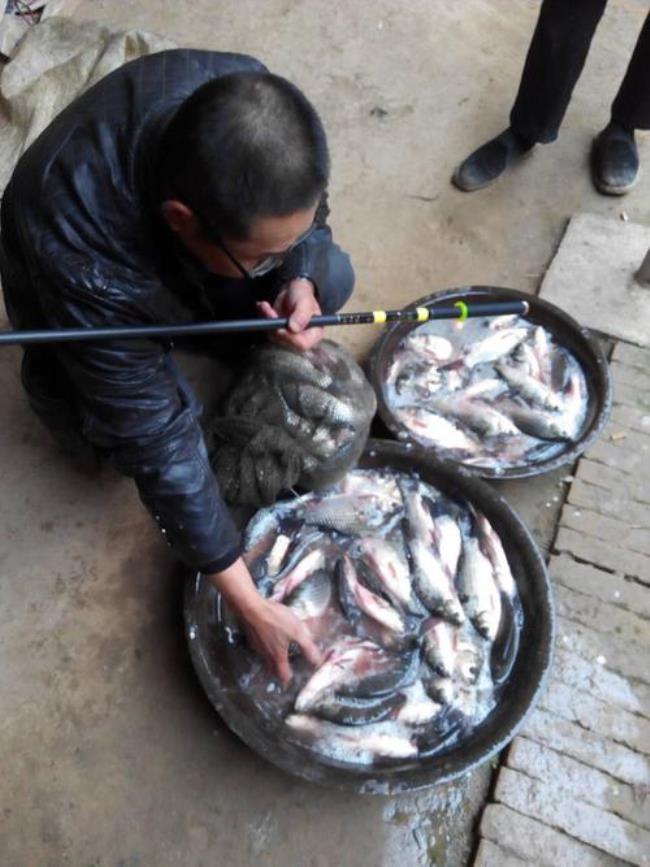 海竿串钩钓浮的连接方法