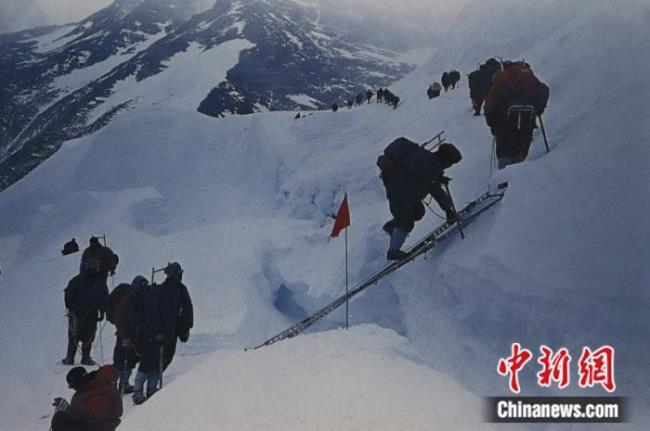 1960年登山队登珠峰牺牲了多少人