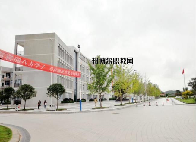 南充市有几个技师学院