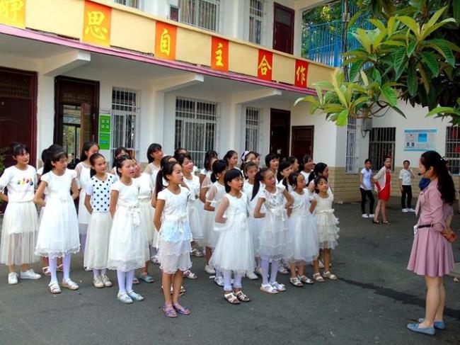 六一小学生节目完整版