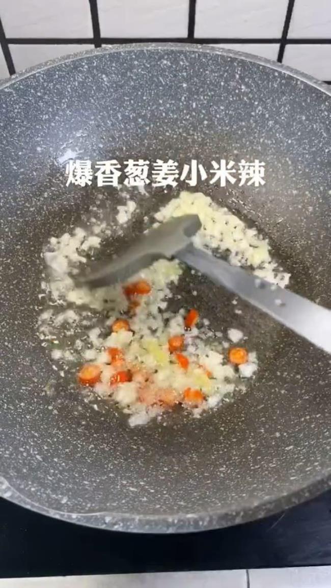 德福油焖大虾的做法