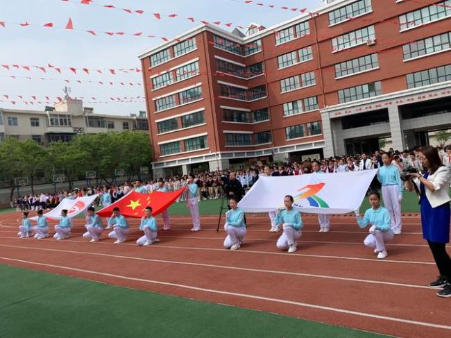 太原有几个八一小学