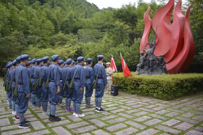 革命初期经历了哪些事