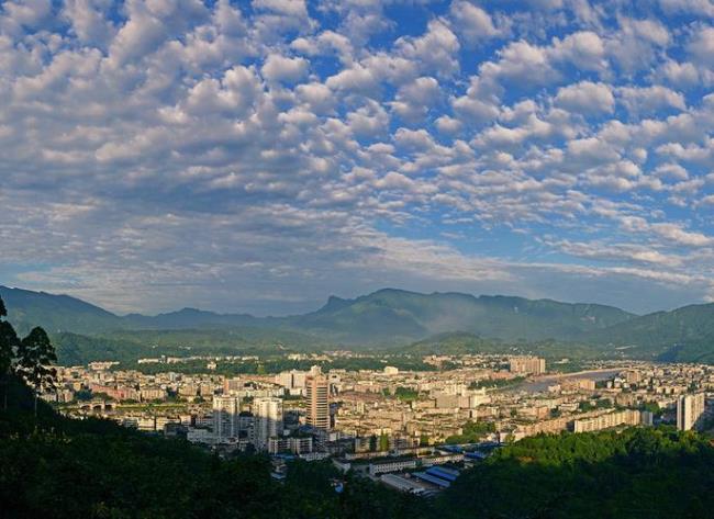 雅安市是雅安人还是四川人