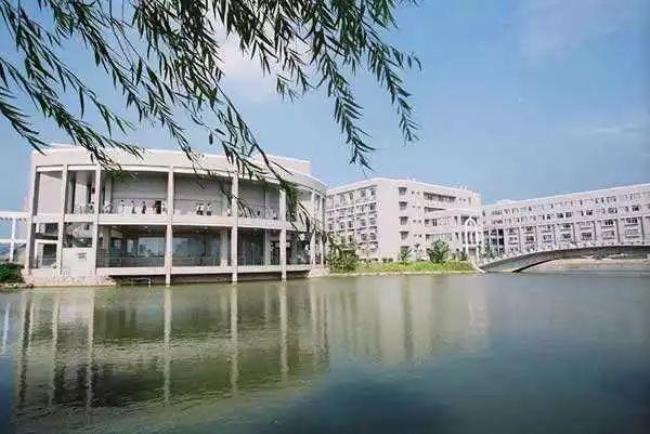 河海大学常州校区怎么样