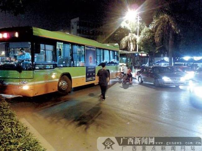 南宁公交车7路车最早什么时候开