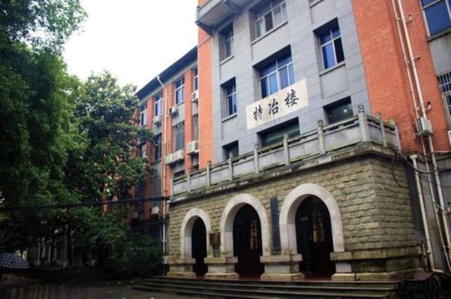 中南大学建校日期为什么是2000