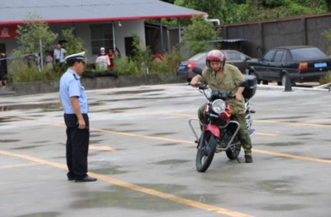 资阳人在成都能考摩托车驾照吗