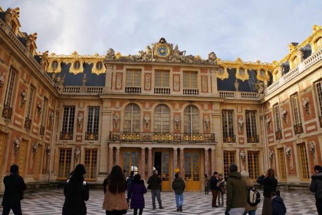 凡尔赛宫是法国的冬宫还是夏宫