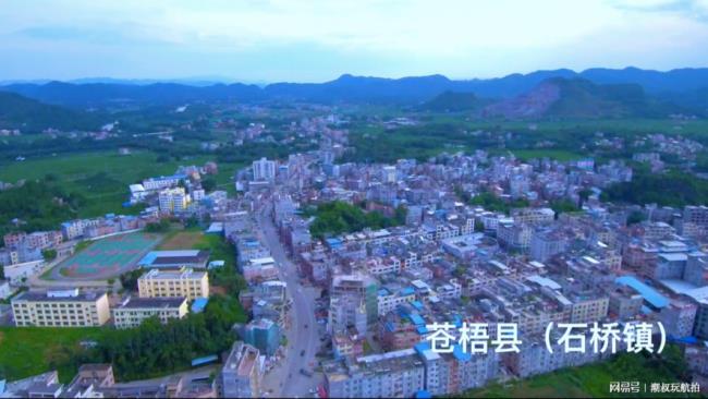 广西梧州苍梧县最高的山有那些