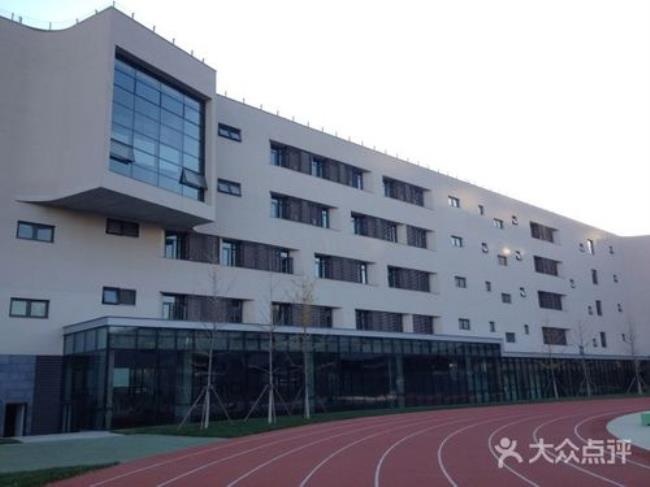 北京四中房山分校有小学吗