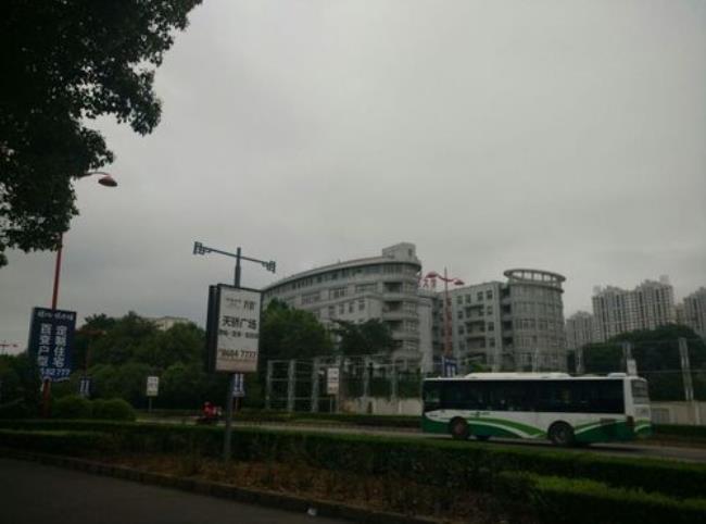 湖北经济学院为什么两个校区