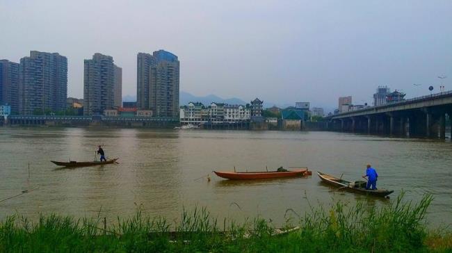 兰溪市在浙江什么地方