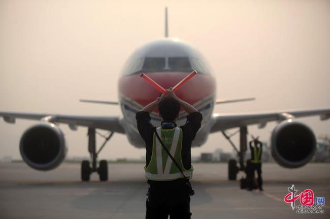 空中机械师是飞行员吗