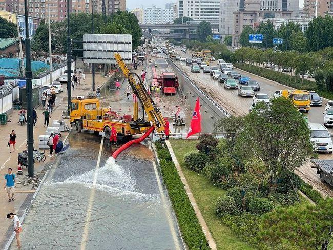 京广隧道建成时间