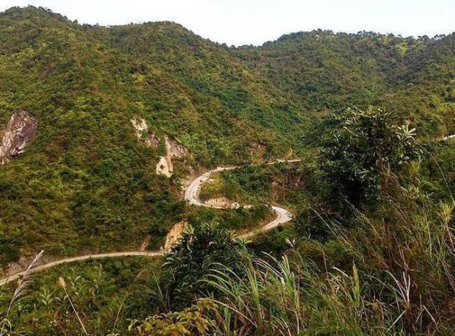 陆川东山海拔高度