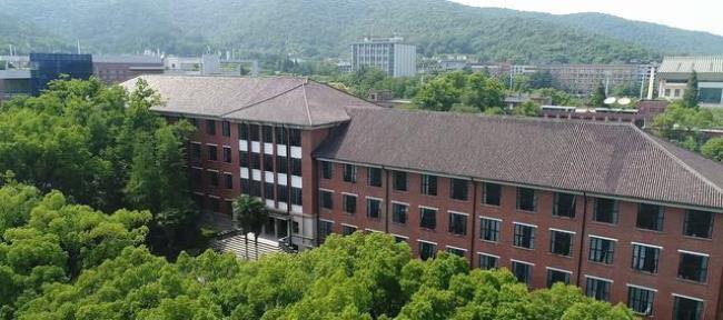 湖南大学经贸学院排名怎样