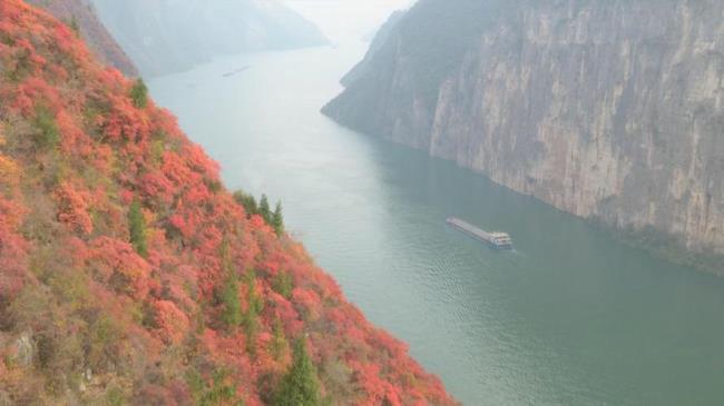 两岸是景物么