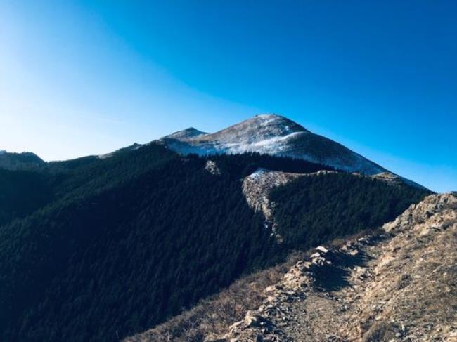 贺兰山最高峰是什么