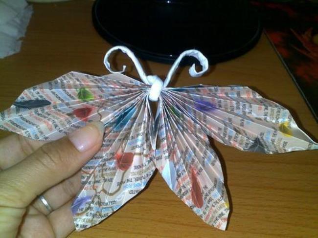 怎么用纸折蝴蝶