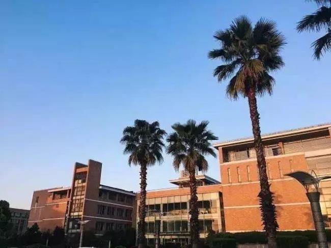 浙江理工大学可以出校门吗