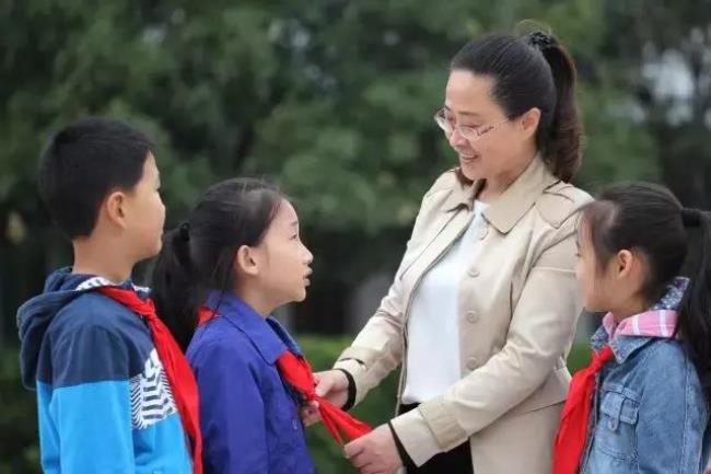 黄冈市黄州西湖中学的历届校长