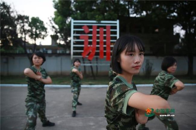 女兵要服兵役多少年