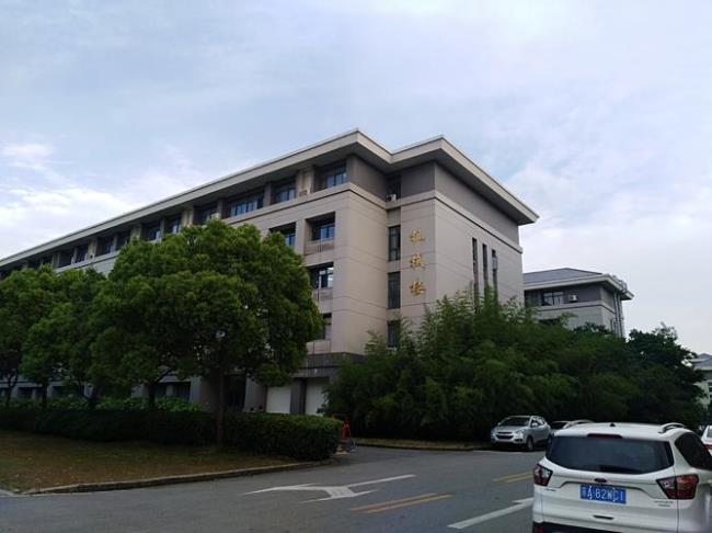 东南大学转建筑系的条件