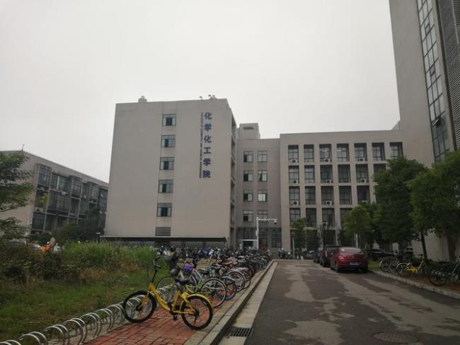 中南大学商学院在新校区怎么样