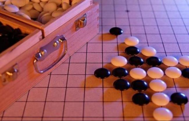 围棋和编程哪个更开发逻辑思维