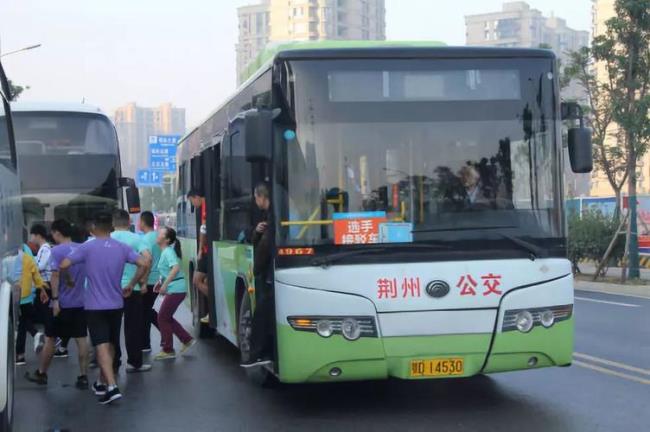 荆州市有多少辆公交车