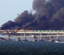 有内鬼！俄方曝克里米亚大桥爆炸得到俄罗斯公民协助事情变得越来越离奇了