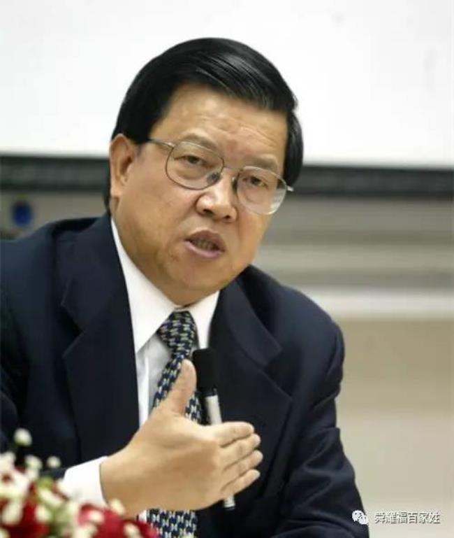 四川龙姓名人