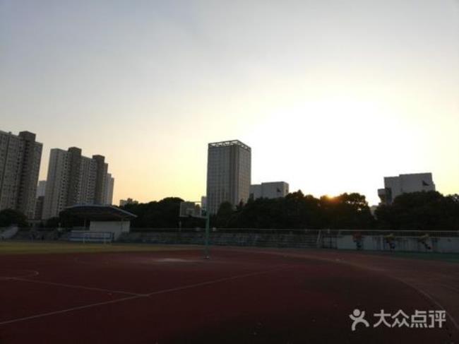 无锡市华庄中心小学怎么样