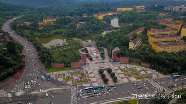 成都理工大学在四川什么地位